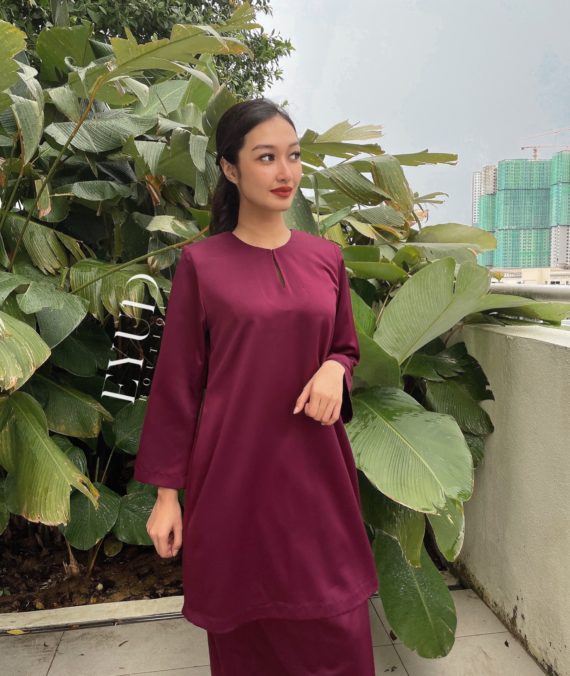 Shamila Plain Maroon Kurung Eyune Fashion