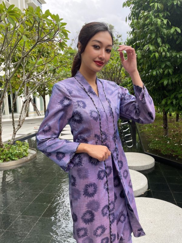 Merrissa Purple Lavender Eyune FashionKurung Saree